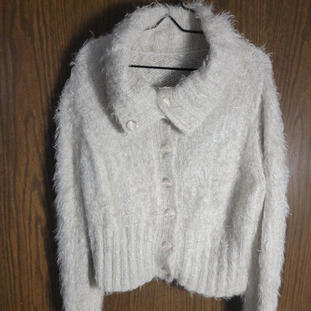 Luxe Super Soft Handmade Knit Sweater with Mother of Pearl Buttons Size Large